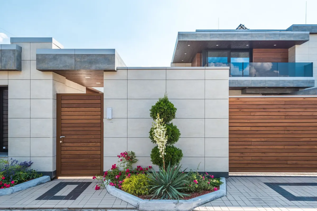 A Beginner's Guide to Residential Gate Types and Where to Use Them